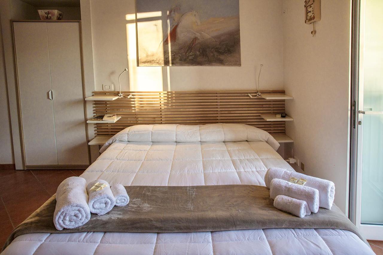 Barokhouse Bed & Breakfast Шикли Екстериор снимка